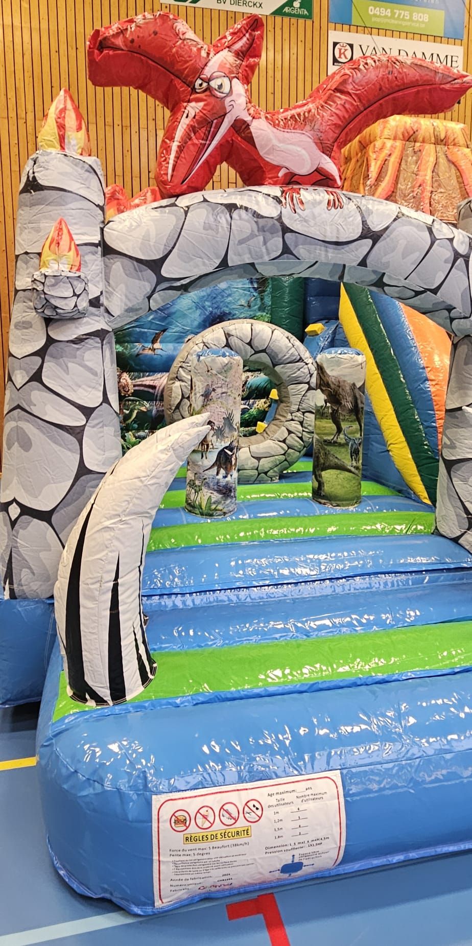 JEUX: Château gonflable 