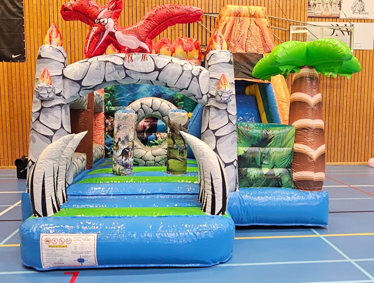 JEUX: Château gonflable 